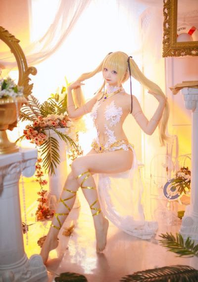 美女写真视屏_超清完整在线观看