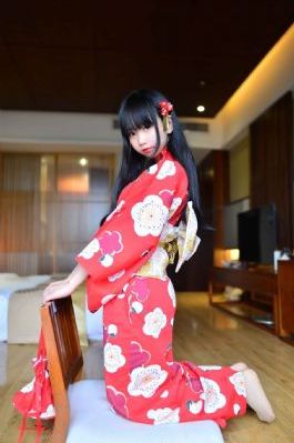 欧美焦糖色西服街拍女_DVD迅雷电影在线